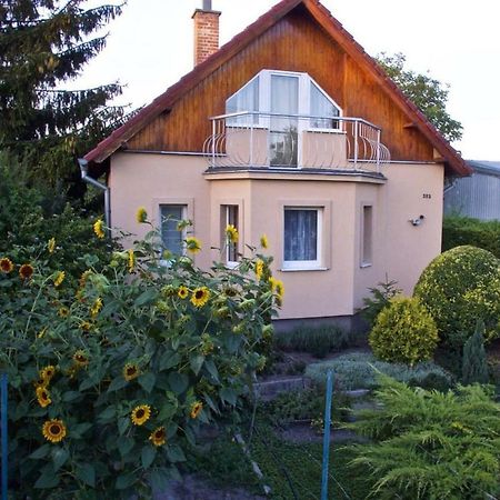Cottage Near Slovakiaring Mihalfai Majer 외부 사진