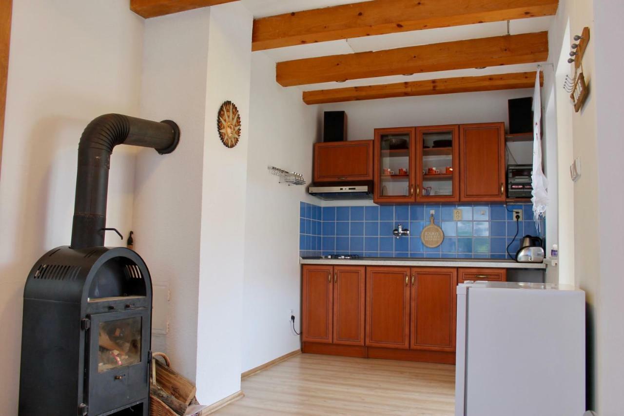 Cottage Near Slovakiaring Mihalfai Majer 외부 사진