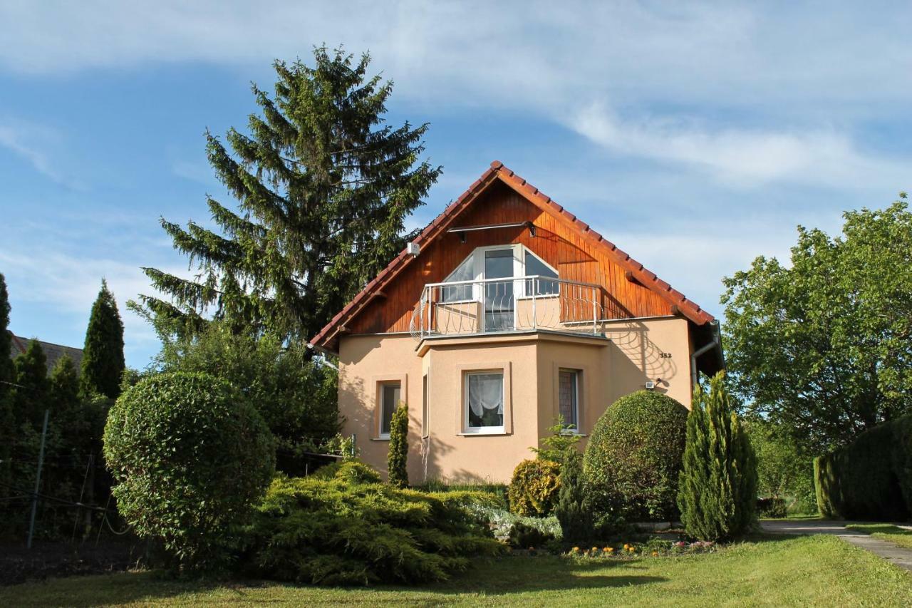 Cottage Near Slovakiaring Mihalfai Majer 외부 사진